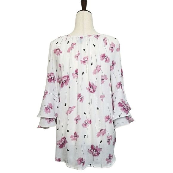 Chaps White & Pink Floral 3/4 Ruffle Sleeve Keyhole Chiffon Blouse Size M - Picture 3 of 6
